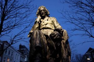 El momento estoico en la Ética de Spinoza